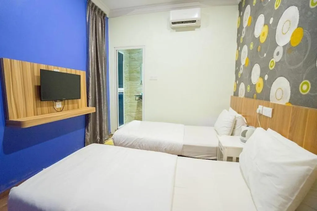 Cappuccino Hotel @ Mount Austin Johor Bahru 2*,