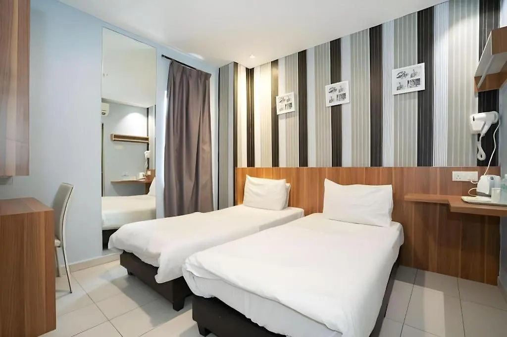 Cappuccino Hotel @ Mount Austin Johor Bahru 2*,