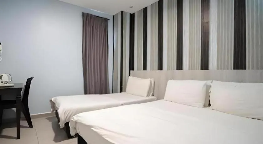 Cappuccino Hotel @ Mount Austin Johor Bahru 2*,